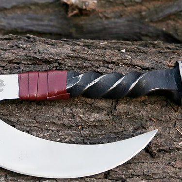 'Seleen' Carbon Steel Skinning Knife
