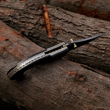 'Oshtari' Damascus Folding Knife (Water Buffalo Horn Handle)