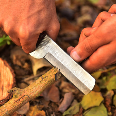 Hunting knife